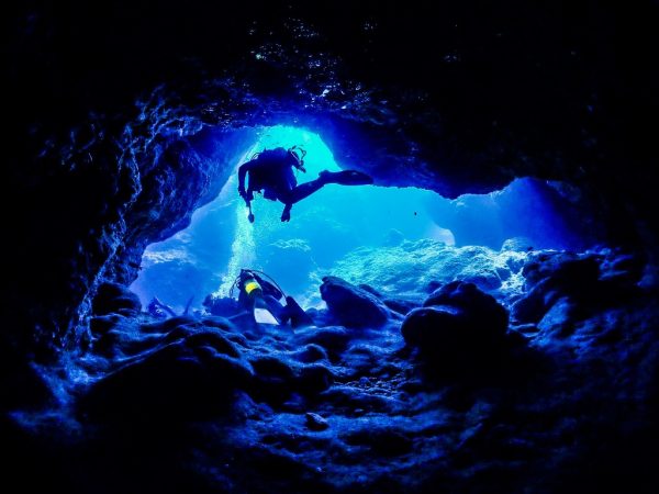 海中洞窟の写真