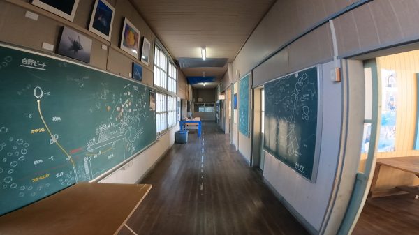 廃校のダイビングセンター
